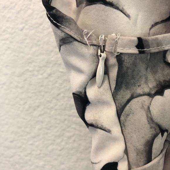 Deep Plunge Dress - Picture 8 of 11